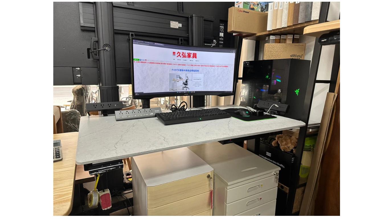 Funte_desk_17